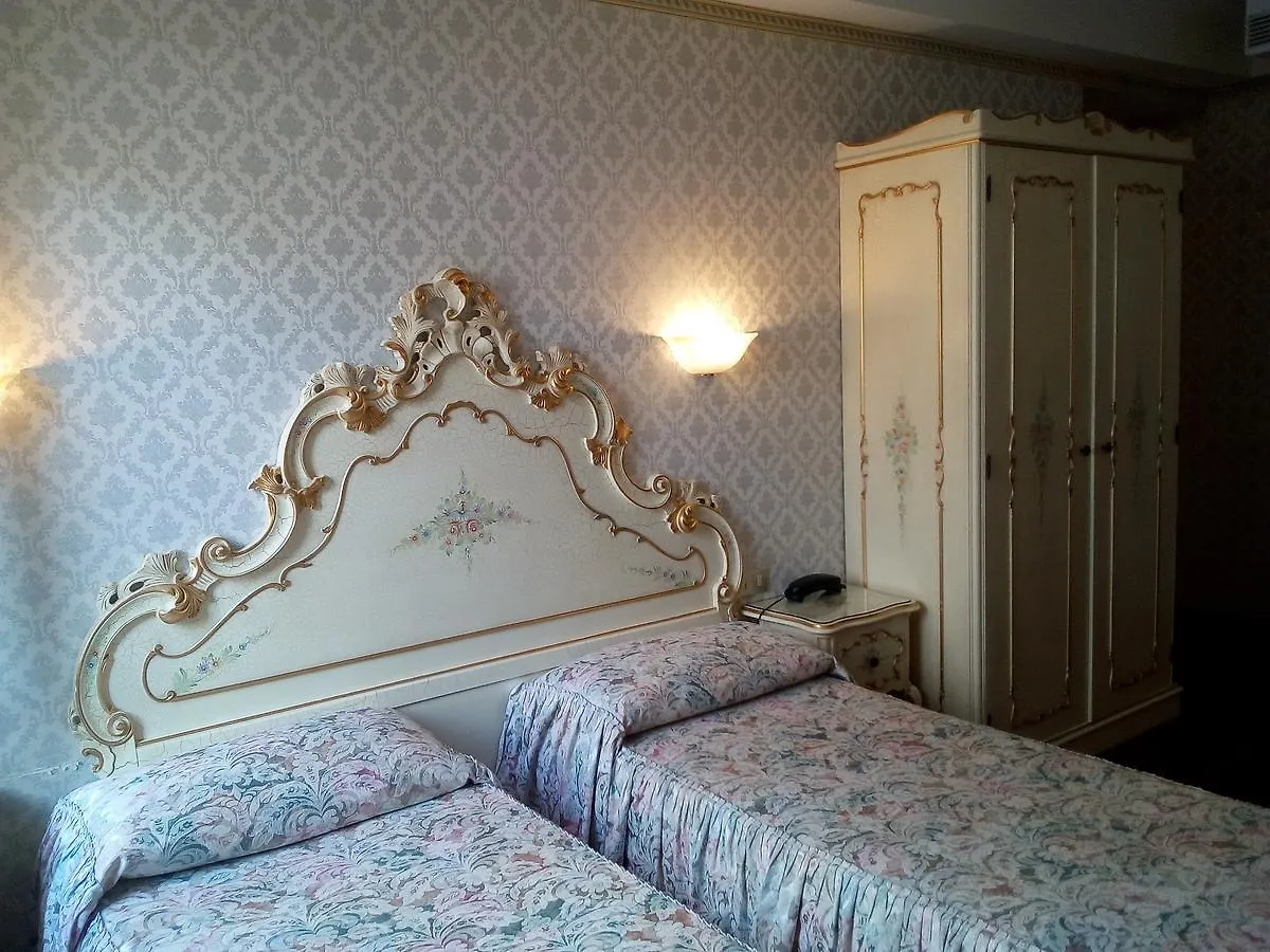 Hotel Diana Venecia