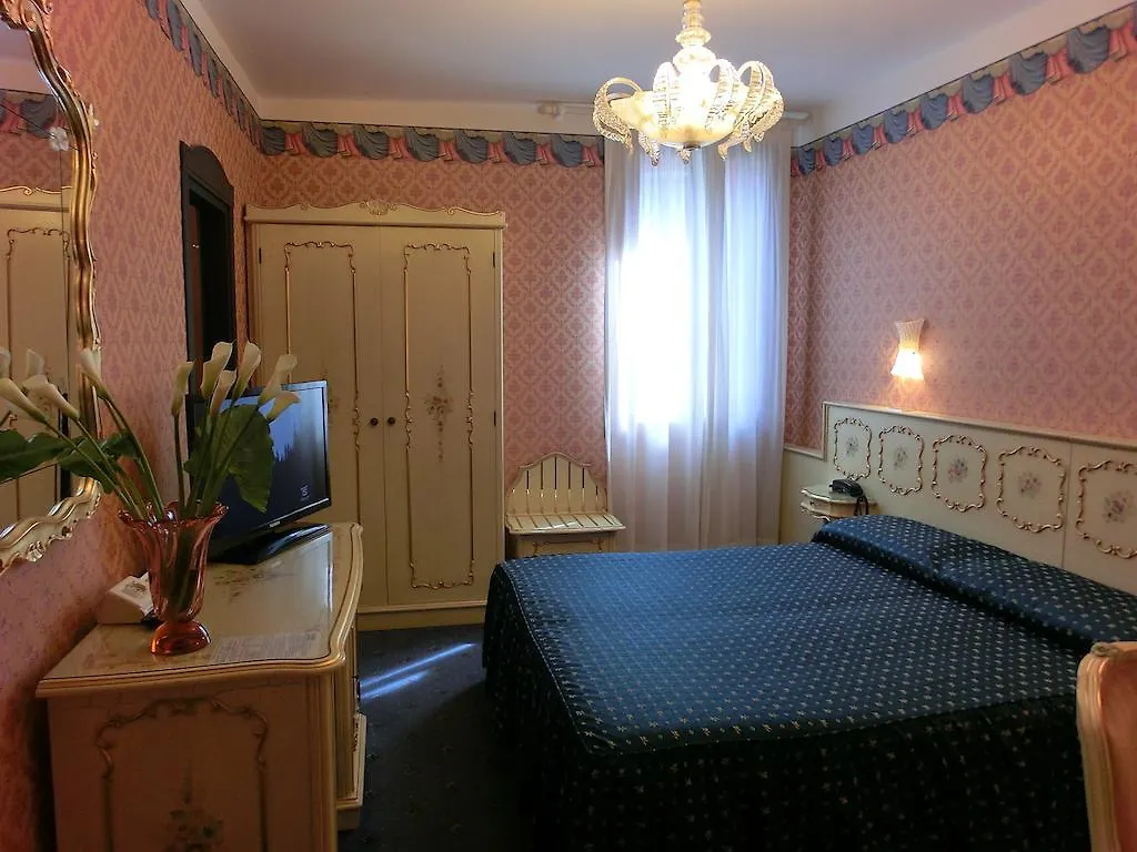 Hotel Diana Venecia