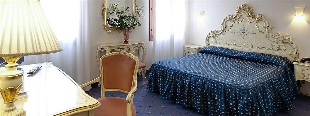Hotel Diana Venedig 3*,