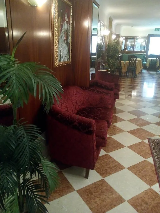 ***  Hotel Diana Venise Italie
